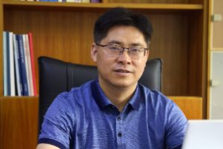 李德华.png