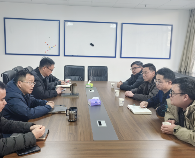 三大队矿勘公司与中国地质科学院矿产综合利用研究所矿产综合调查评价室开展座谈交流